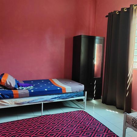 Teratak Delisha -Musslim Villa Kampong Jemampar Dış mekan fotoğraf